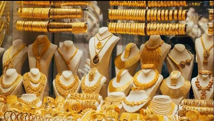 سعر غرام الذهب يواصل الارتفاع في السوق المحلية 
