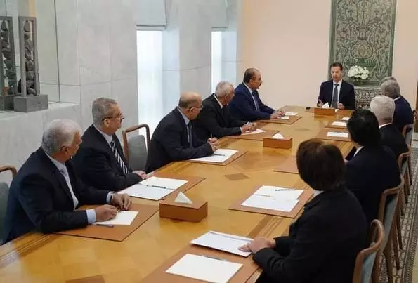 الرئيس الأسد يلتقي أعضاء اللجنة العليا للإشراف على الانتخابات: الاستقلالية التامة والتطبيق الصارم لقرارات اللجنة المركزية 