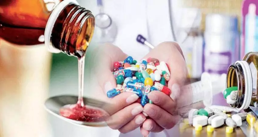 كيف تفسر «الصحة» نقص الأدوية في المشافي العامة؟ 