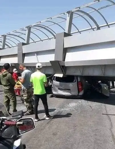 التحقيق بحادثة سقوط جسر المشاة في المتحلق الجنوبي ومطالب بفحص جميع جسور العاصمة … 